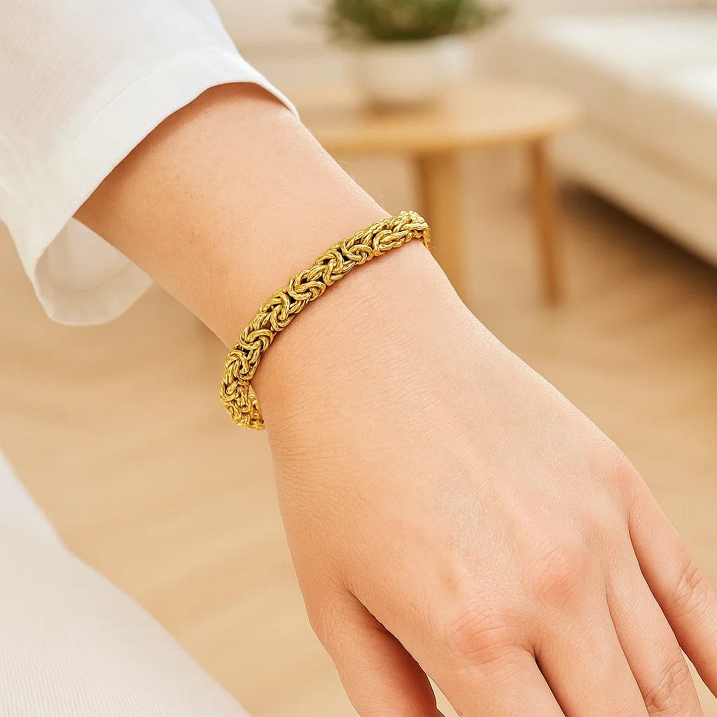 14k Yellow Gold Byzantine Link Stylish Bracelet (9.00 mm)